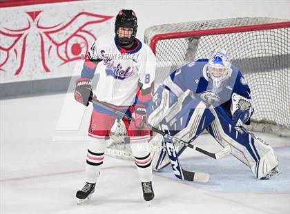 Thumbnail 2 in Darien @ Warde/Ludlowe photogallery.