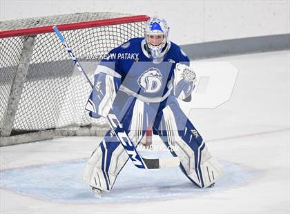 Thumbnail 3 in Darien @ Warde/Ludlowe photogallery.