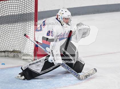 Thumbnail 3 in Darien @ Warde/Ludlowe photogallery.