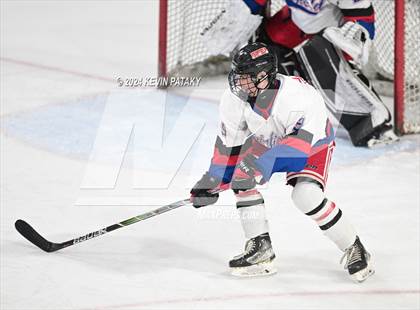 Thumbnail 1 in Darien @ Warde/Ludlowe photogallery.