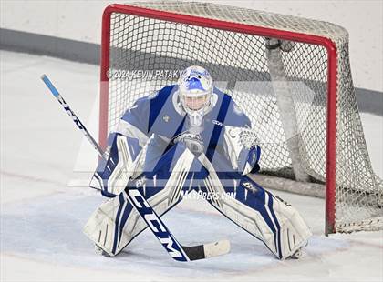 Thumbnail 1 in Darien @ Warde/Ludlowe photogallery.