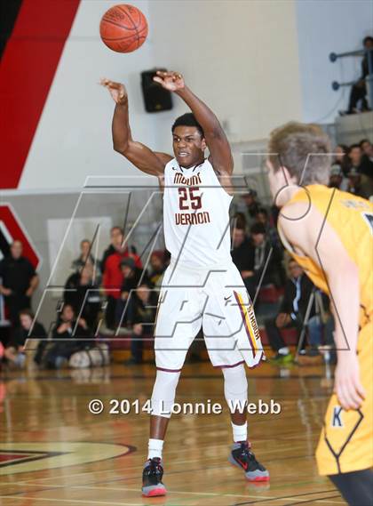 Thumbnail 3 in Kelowna vs Mt. Vernon (REB Invitational) photogallery.