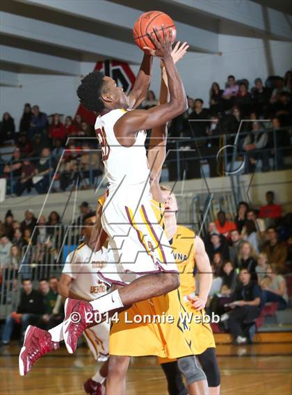 Thumbnail 1 in Kelowna vs Mt. Vernon (REB Invitational) photogallery.