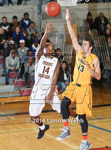 Thumbnail 2 in Kelowna vs Mt. Vernon (REB Invitational) photogallery.