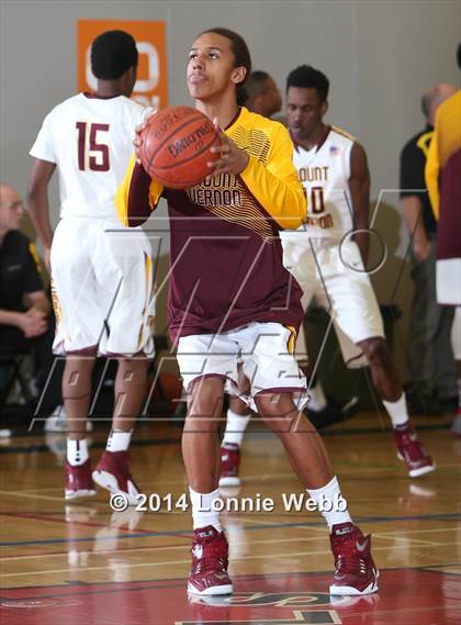 Thumbnail 1 in Kelowna vs Mt. Vernon (REB Invitational) photogallery.