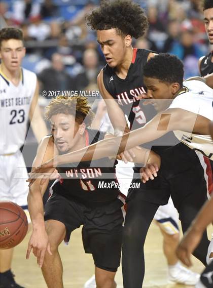 Thumbnail 1 in West Seattle vs. Wilson (WIAA 3A Quarterfinal)  photogallery.