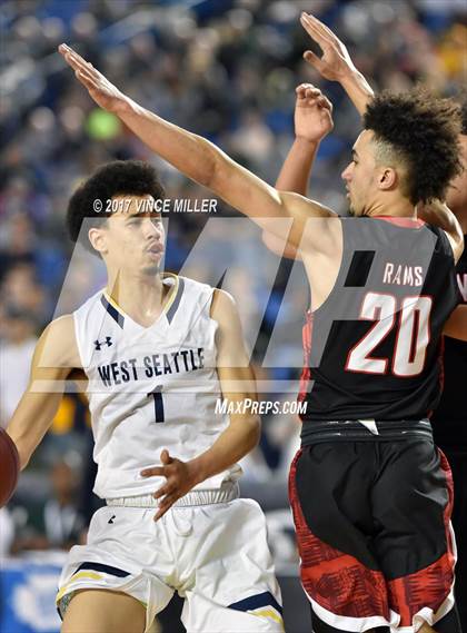 Thumbnail 2 in West Seattle vs. Wilson (WIAA 3A Quarterfinal)  photogallery.