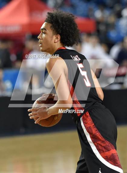 Thumbnail 2 in West Seattle vs. Wilson (WIAA 3A Quarterfinal)  photogallery.