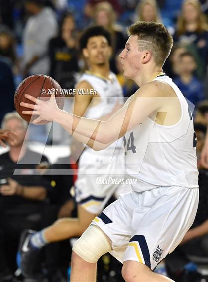 Thumbnail 2 in West Seattle vs. Wilson (WIAA 3A Quarterfinal)  photogallery.