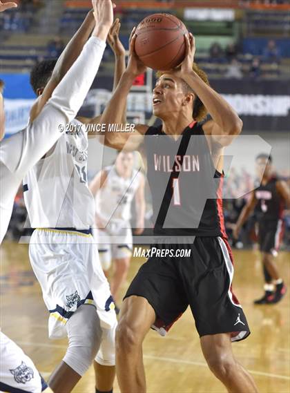 Thumbnail 2 in West Seattle vs. Wilson (WIAA 3A Quarterfinal)  photogallery.