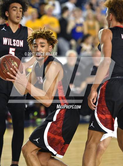 Thumbnail 3 in West Seattle vs. Wilson (WIAA 3A Quarterfinal)  photogallery.