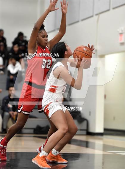 Thumbnail 1 in King vs. Legacy (Troy Classic) photogallery.
