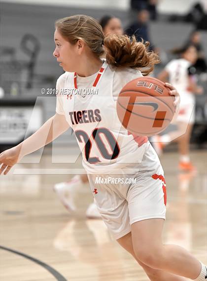 Thumbnail 1 in King vs. Legacy (Troy Classic) photogallery.