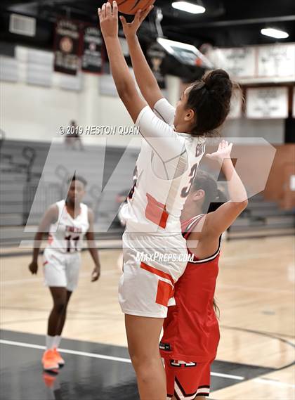Thumbnail 2 in King vs. Legacy (Troy Classic) photogallery.