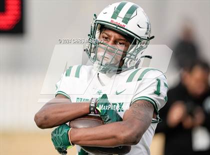 Thumbnail 3 in Dutch Fork vs Summerville (SCHSL 5A Div.1 Final) photogallery.