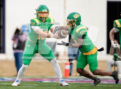Thumbnail 3 in Dutch Fork vs Summerville (SCHSL 5A Div.1 Final) photogallery.