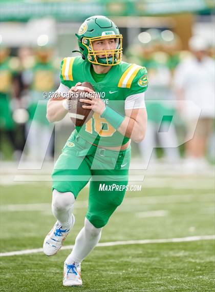 Thumbnail 1 in Dutch Fork vs Summerville (SCHSL 5A Div.1 Final) photogallery.