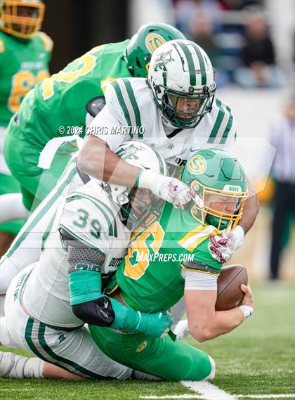 Thumbnail 2 in Dutch Fork vs Summerville (SCHSL 5A Div.1 Final) photogallery.