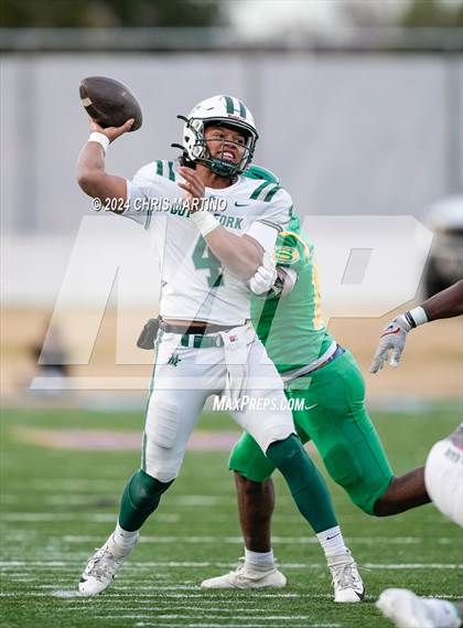 Thumbnail 3 in Dutch Fork vs Summerville (SCHSL 5A Div.1 Final) photogallery.