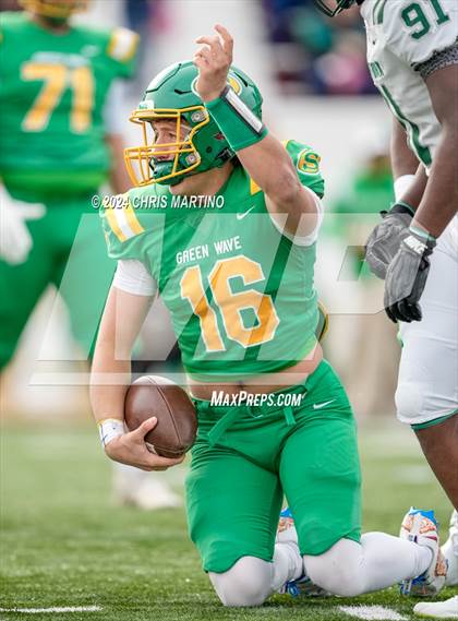 Thumbnail 3 in Dutch Fork vs Summerville (SCHSL 5A Div.1 Final) photogallery.
