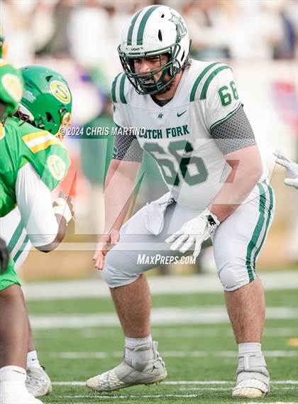 Thumbnail 1 in Dutch Fork vs Summerville (SCHSL 5A Div.1 Final) photogallery.