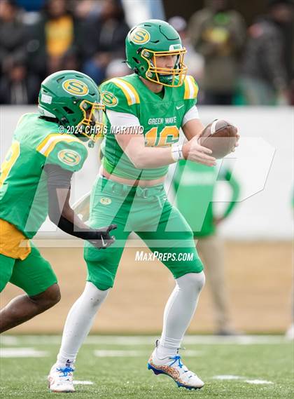 Thumbnail 2 in Dutch Fork vs Summerville (SCHSL 5A Div.1 Final) photogallery.