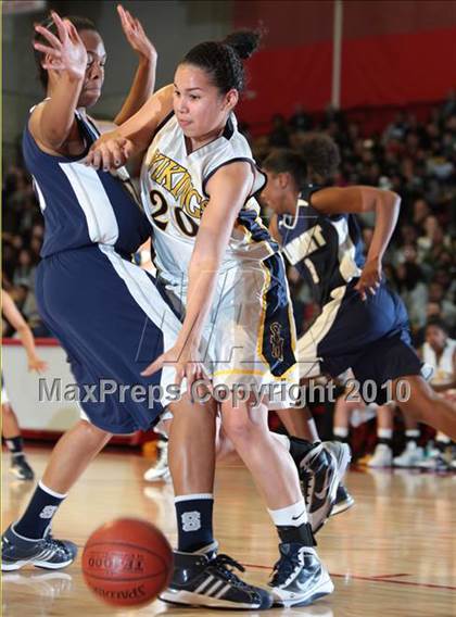 Thumbnail 1 in Summit vs. Santa Monica (CIF SS D1A Final) photogallery.