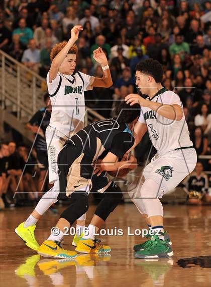 Thumbnail 3 in Chino Hills vs. Bishop Montgomery (CIF SoCal Regional Open Division Final) photogallery.