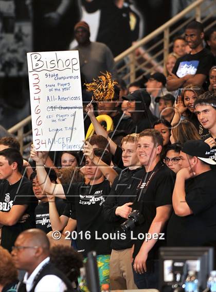 Thumbnail 2 in Chino Hills vs. Bishop Montgomery (CIF SoCal Regional Open Division Final) photogallery.