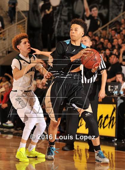 Thumbnail 1 in Chino Hills vs. Bishop Montgomery (CIF SoCal Regional Open Division Final) photogallery.