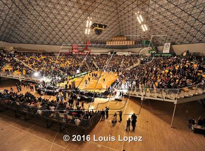 Thumbnail 1 in Chino Hills vs. Bishop Montgomery (CIF SoCal Regional Open Division Final) photogallery.