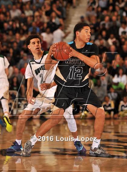 Thumbnail 2 in Chino Hills vs. Bishop Montgomery (CIF SoCal Regional Open Division Final) photogallery.