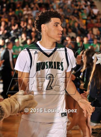 Thumbnail 3 in Chino Hills vs. Bishop Montgomery (CIF SoCal Regional Open Division Final) photogallery.