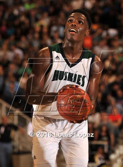 Thumbnail 2 in Chino Hills vs. Bishop Montgomery (CIF SoCal Regional Open Division Final) photogallery.