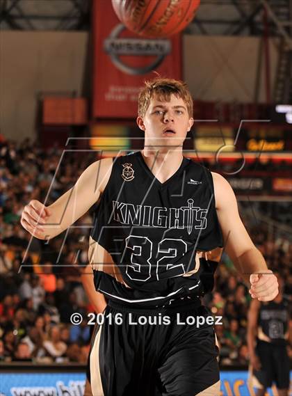 Thumbnail 2 in Chino Hills vs. Bishop Montgomery (CIF SoCal Regional Open Division Final) photogallery.
