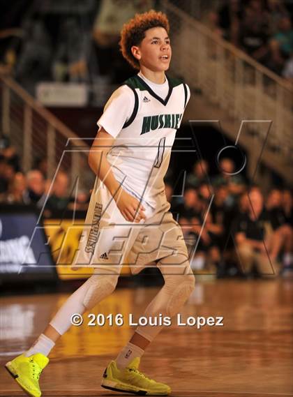 Thumbnail 3 in Chino Hills vs. Bishop Montgomery (CIF SoCal Regional Open Division Final) photogallery.