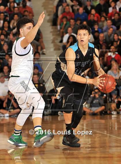 Thumbnail 2 in Chino Hills vs. Bishop Montgomery (CIF SoCal Regional Open Division Final) photogallery.