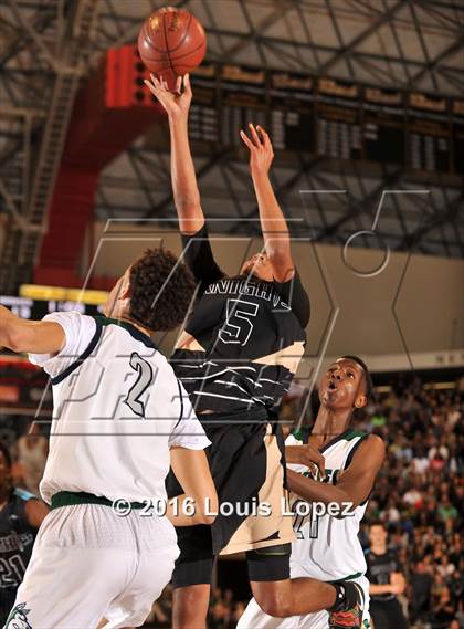 Thumbnail 3 in Chino Hills vs. Bishop Montgomery (CIF SoCal Regional Open Division Final) photogallery.