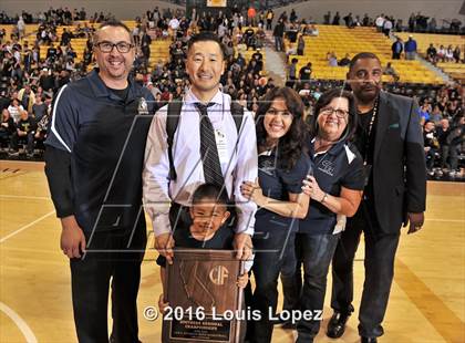 Thumbnail 2 in Chino Hills vs. Bishop Montgomery (CIF SoCal Regional Open Division Final) photogallery.
