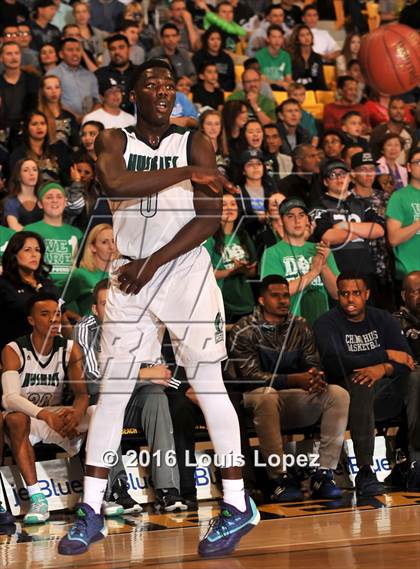 Thumbnail 3 in Chino Hills vs. Bishop Montgomery (CIF SoCal Regional Open Division Final) photogallery.