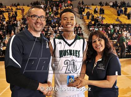 Thumbnail 2 in Chino Hills vs. Bishop Montgomery (CIF SoCal Regional Open Division Final) photogallery.