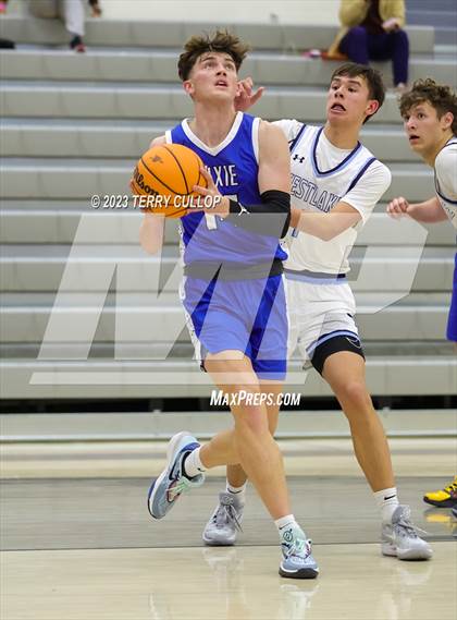 Thumbnail 2 in Westlake vs. Dixie (Falcon Classic) photogallery.