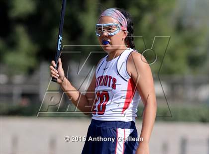 Thumbnail 1 in Woodbridge @ Beckman photogallery.