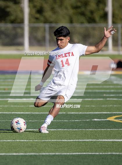 Thumbnail 3 in Arleta vs. Quartz Hill photogallery.