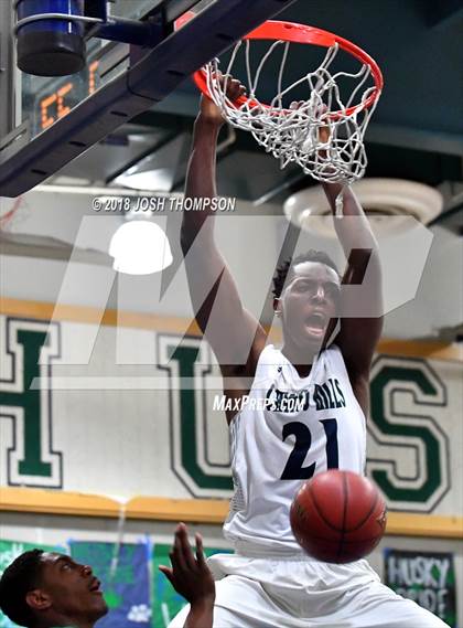 Thumbnail 1 in Chino Hills vs. Long Beach Poly photogallery.