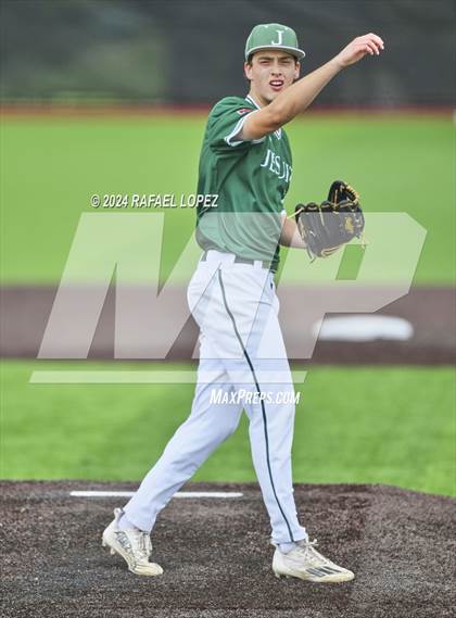 Thumbnail 1 in Strake Jesuit vs. Clear Springs (UIL Baseball 6A Region 3 Bi-District) photogallery.