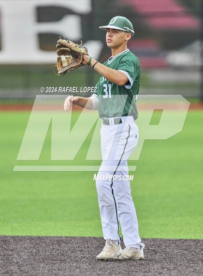 Thumbnail 1 in Strake Jesuit vs. Clear Springs (UIL Baseball 6A Region 3 Bi-District) photogallery.
