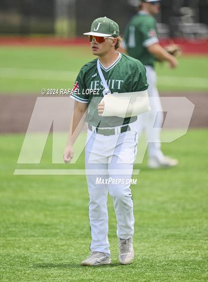 Thumbnail 1 in Strake Jesuit vs. Clear Springs (UIL Baseball 6A Region 3 Bi-District) photogallery.