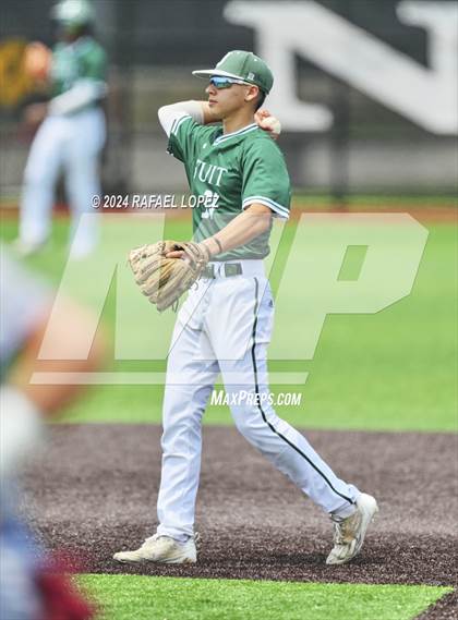 Thumbnail 1 in Strake Jesuit vs. Clear Springs (UIL Baseball 6A Region 3 Bi-District) photogallery.