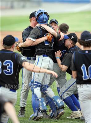 Thumbnail 3 in Caledonia-Mumford vs Honeoye (Section 5 Class C Final) photogallery.